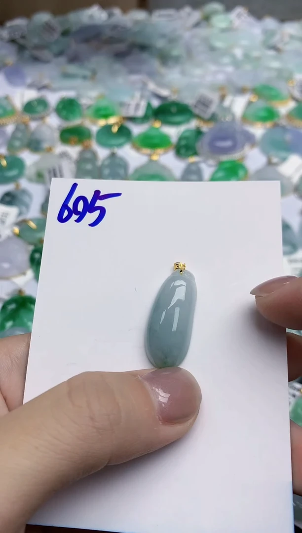 【闪购商品】翡翠颈饰18K金镶嵌天然翡翠A货