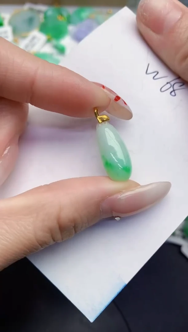 【闪购商品】翡翠颈饰18K金镶嵌0000000000