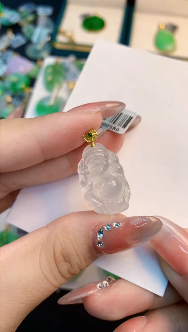 翡翠未镶嵌颈饰1