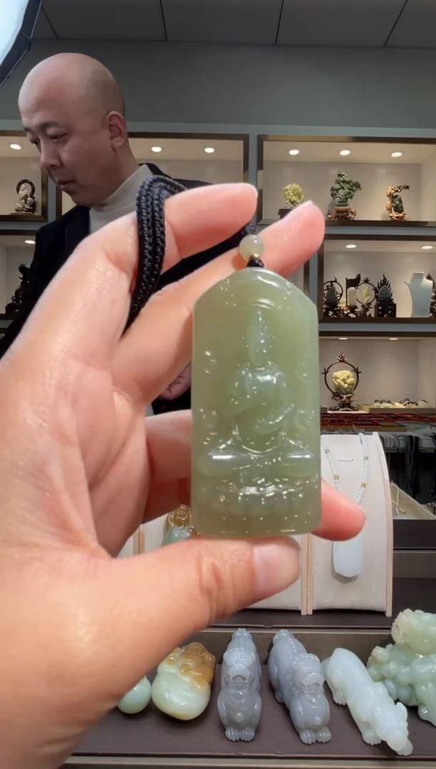 颈饰未镶嵌和田玉苏