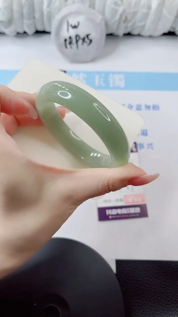 未镶嵌手镯石英质玉多样性发货L371