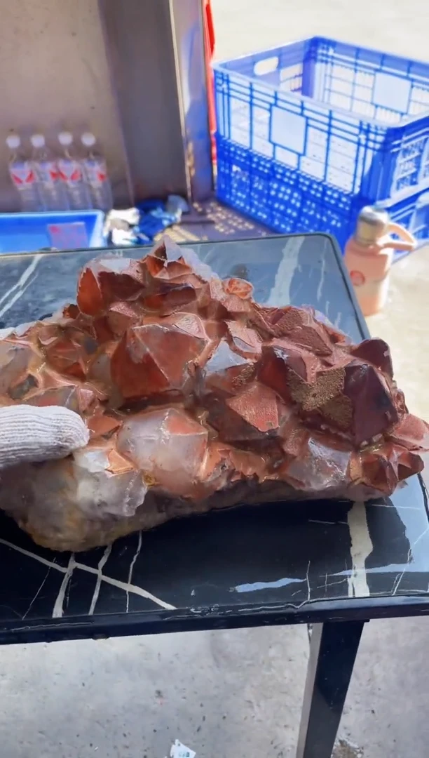 【闪购商品】水晶原石未镶嵌天然红泥骸骨水晶原石摆件拍7单99发1