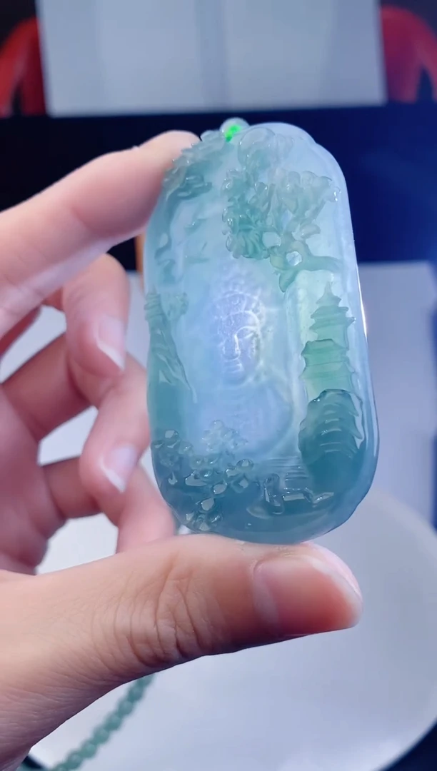 颈饰未镶嵌翡翠