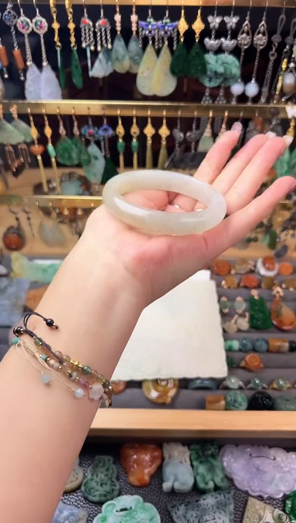 未镶嵌定制翡翠c**a翡翠