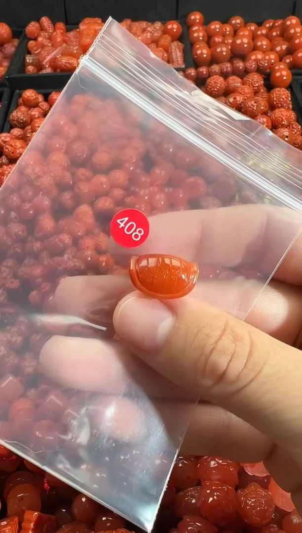 颈饰未镶嵌南红玛瑙1