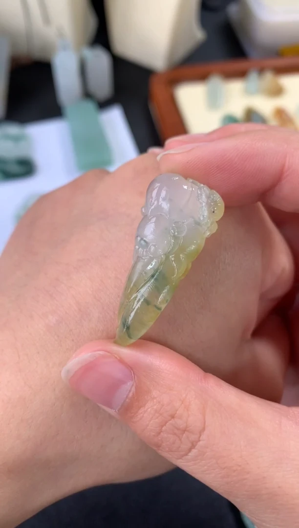 【闪购商品】定制翡翠未镶嵌翡翠