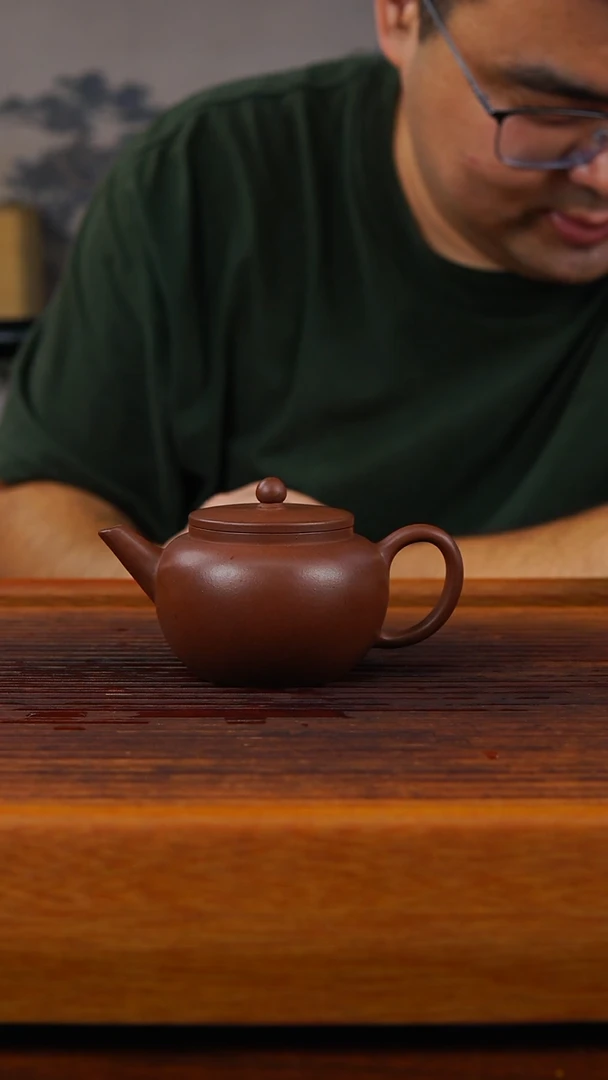 茶壶紫砂早期紫朱泥剑流平盖165cc
