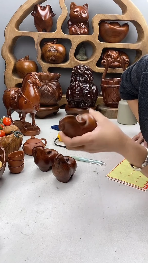 香樟木26香樟木唐马小摆件