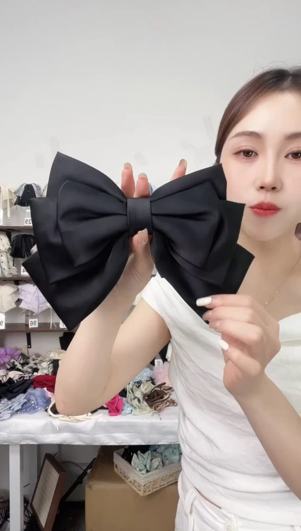 布艺非金属蝴蝶结发夹