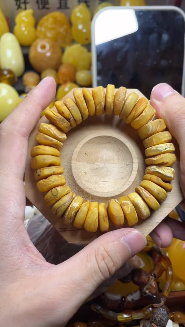 裸石琥珀未镶嵌蜜蜡