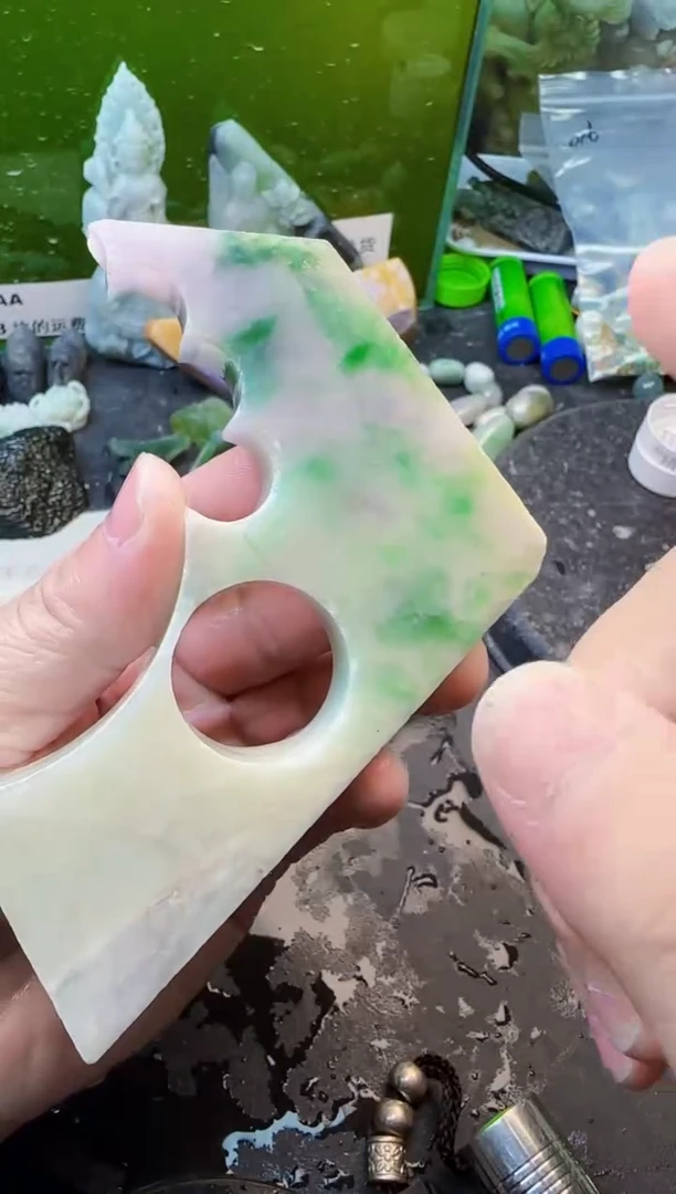 翡翠挂件未镶嵌天然翡翠220