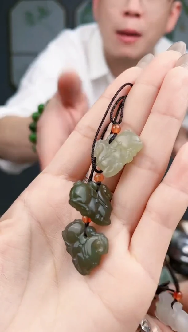 【闪购商品】和田玉颈饰未镶嵌AA多样性发货 拍一发一