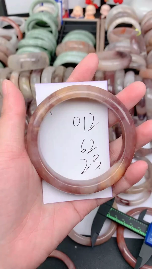 未镶嵌手镯石英质玉012