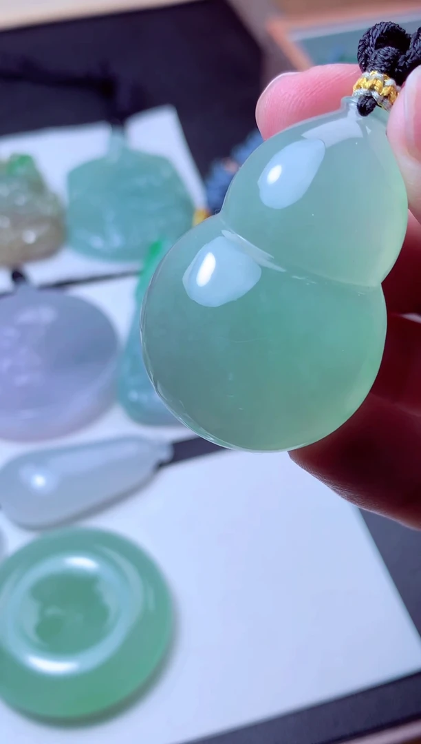 颈饰未镶嵌翡翠天然A货翡翠