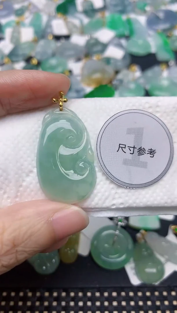 颈饰18K金镶嵌翡翠天然缅甸A货翡翠