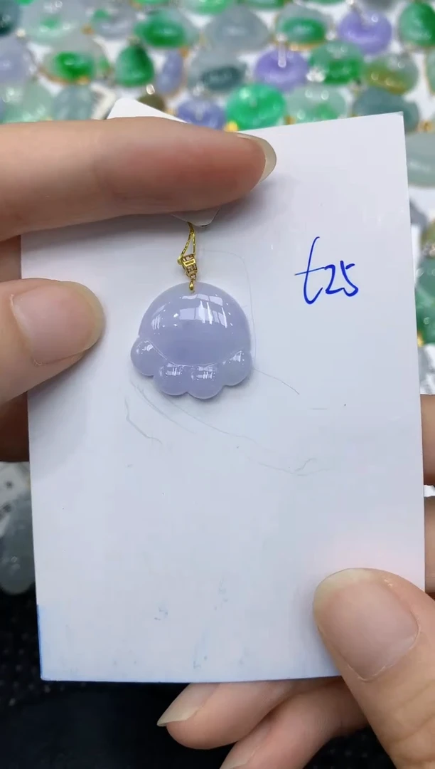 翡翠18K金镶嵌颈饰111111111