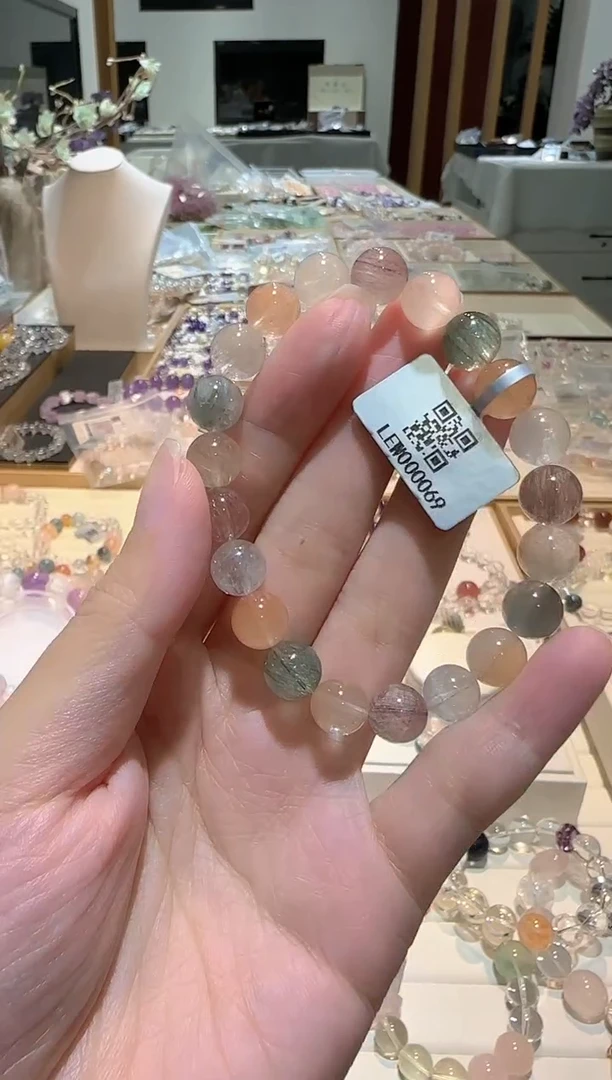 水晶手串未镶嵌手串