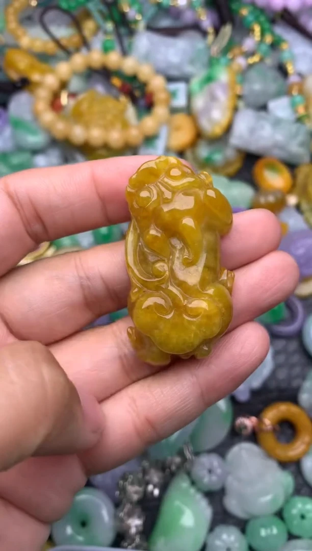 颈饰未镶嵌翡翠缅甸翡翠吊坠