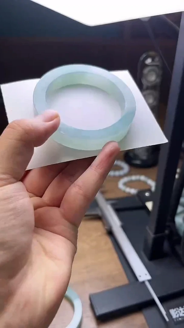 未镶嵌手镯定制翡翠蜗**毒定制