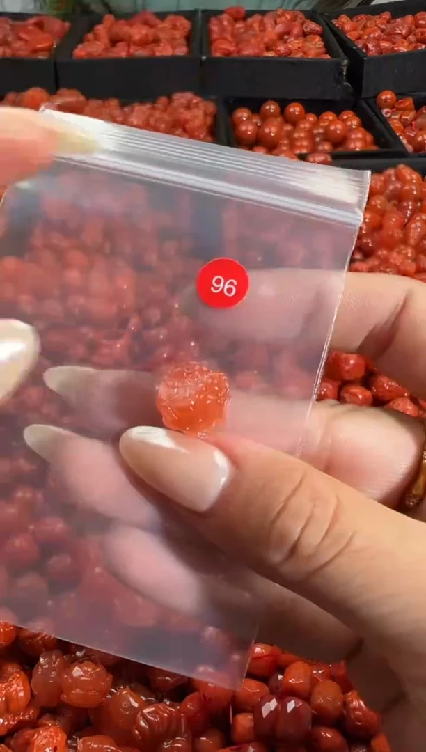 颈饰未镶嵌南红玛瑙1