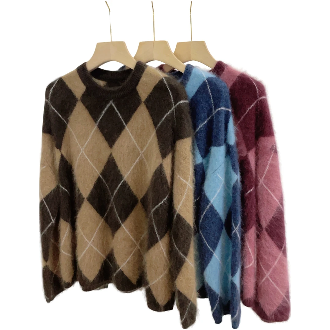 依家——ww09915菱形格撞色圆领落肩袖套头羊毛衫