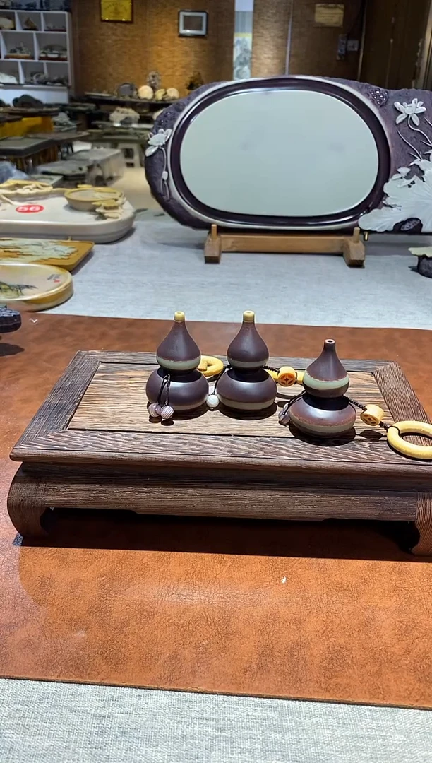 紫袍玉带石葫芦手把香插作品
