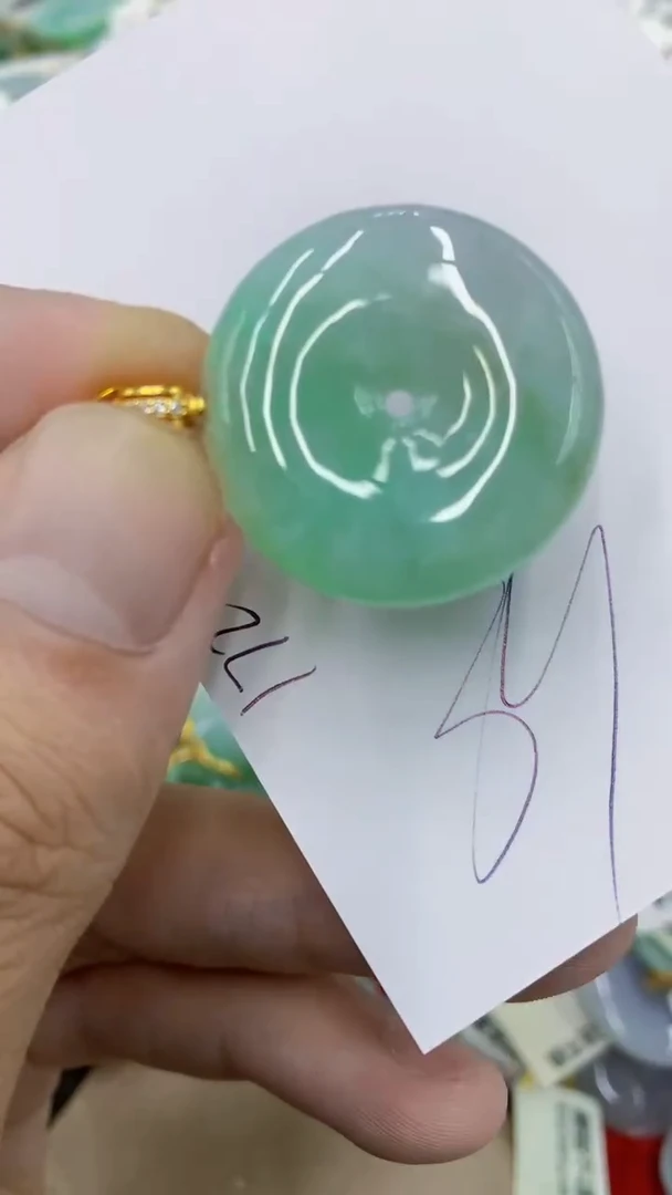 颈饰未镶嵌翡翠11111111111