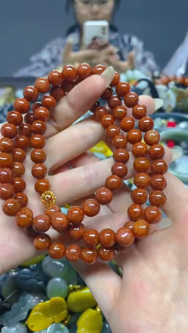 颈饰未镶嵌翡翠8MM/ U /翡翠A货，一件也是批发价