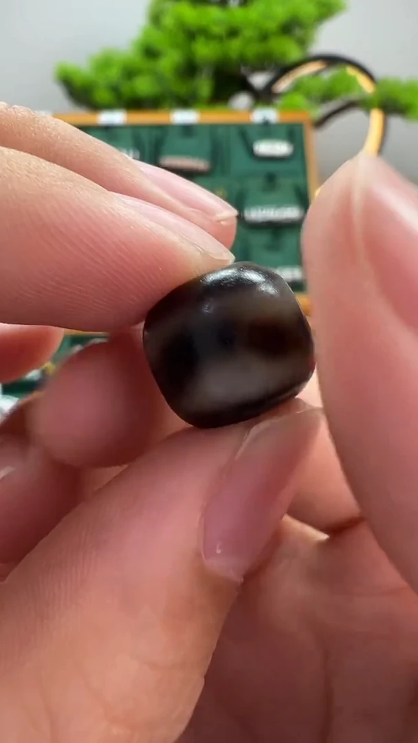 玛瑙/玉髓（覆膜）颈饰未镶嵌72.（微瑕随机发货）