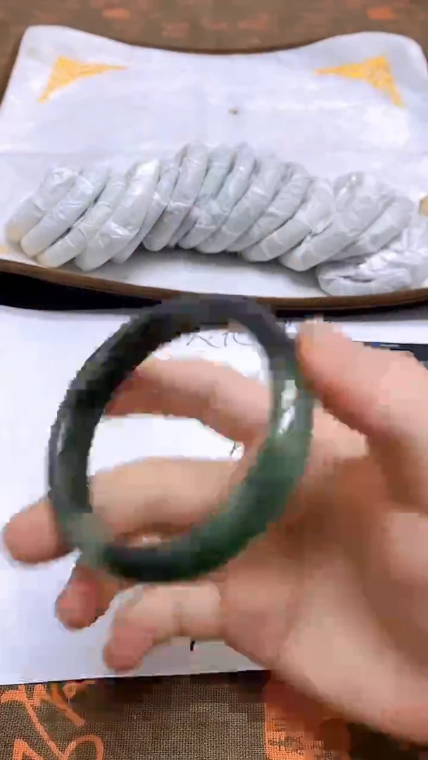 未镶嵌手镯翡翠099