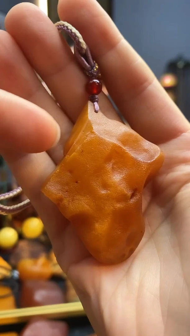 琥珀颈饰未镶嵌挂件