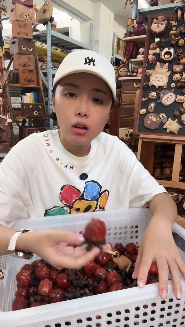 木火苗微瑕摆件原木