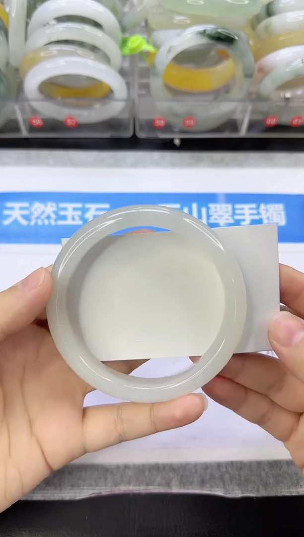 未镶嵌手镯石英质玉38/65