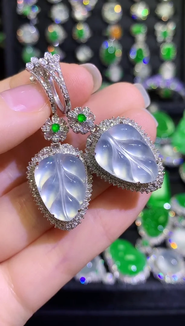 【闪购商品】翡翠耳饰18K金镶嵌玻璃种金枝玉叶耳坠