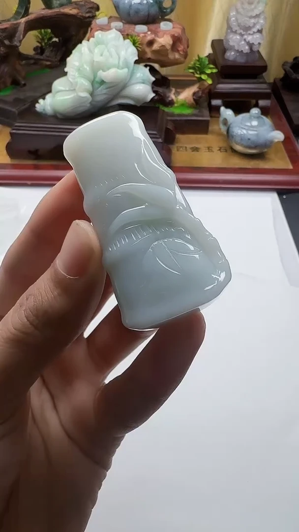 吊坠(不含链)未镶嵌翡翠1