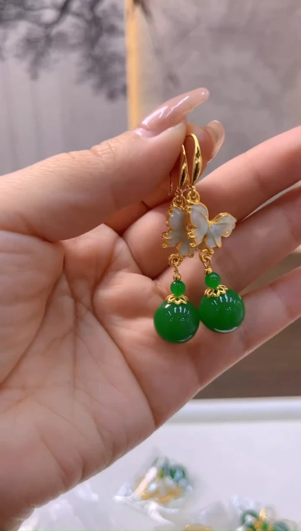 14K金镶嵌翡翠耳饰E988
