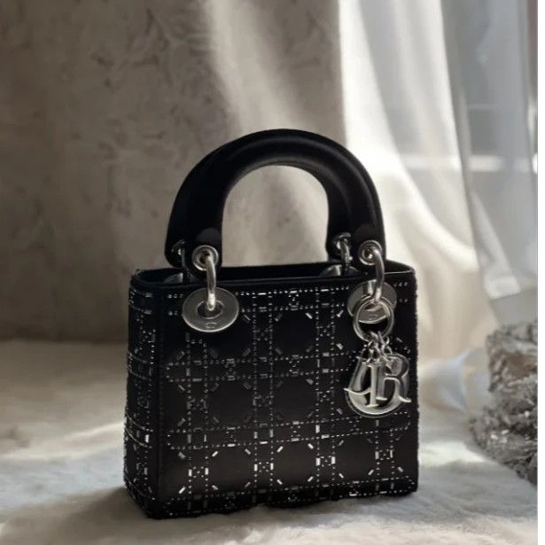 95新 DIOR/迪奥 小花6花 戴妃包 三格 黑色 缎面 银扣 2018