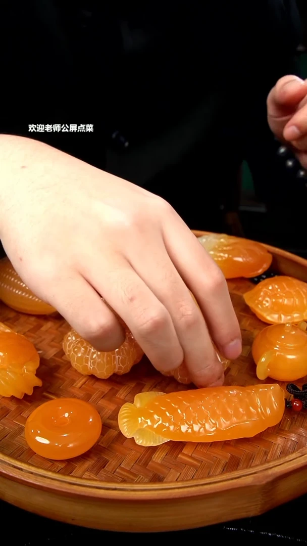 印尼石小桔子手把件