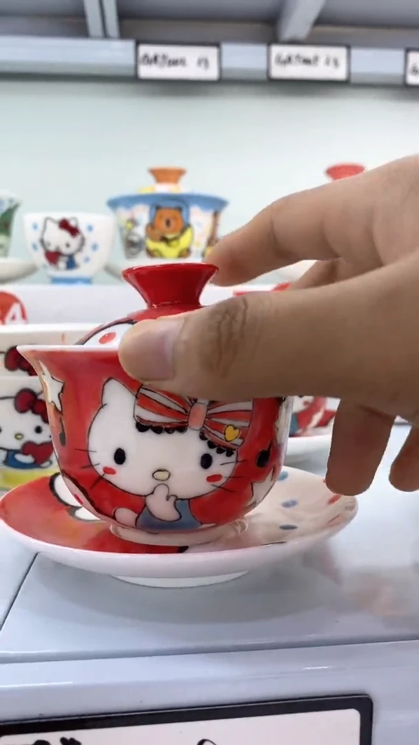 高温釉下彩动漫手绘陶瓷
