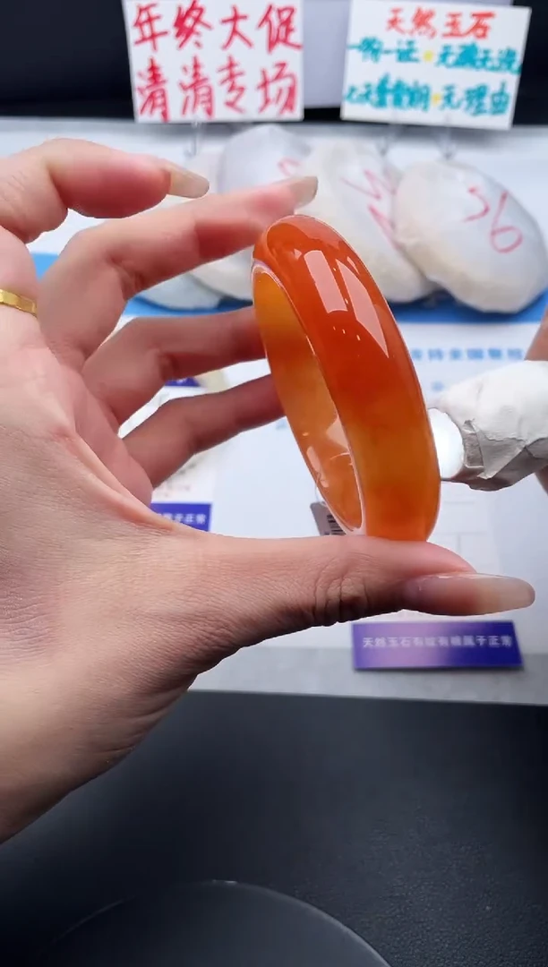 未镶嵌手镯石英质玉j9-HHB56+