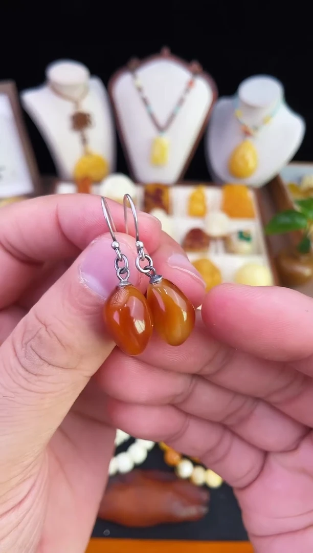 琥珀未镶嵌珠宝奇石柒月