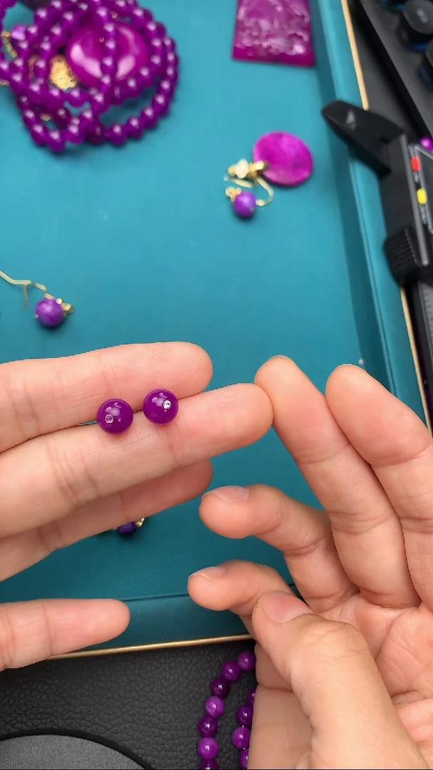 未镶嵌苏纪石（舒俱来）其他8m耳钉