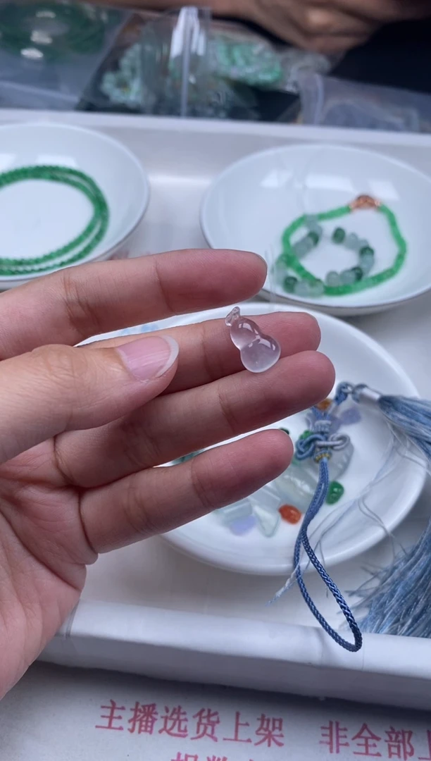 翡翠未镶嵌颈饰翡翠散珠批发DIY