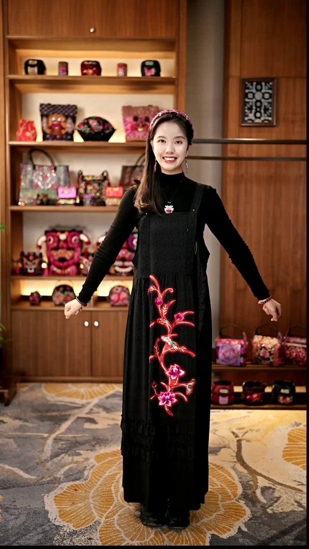 刺绣私人定制苗族手工衣服Z9537