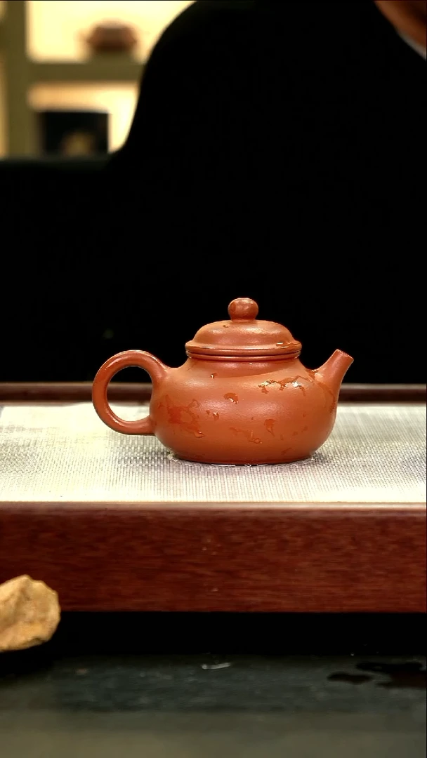 茶壶紫砂黄龙山朱泥容天