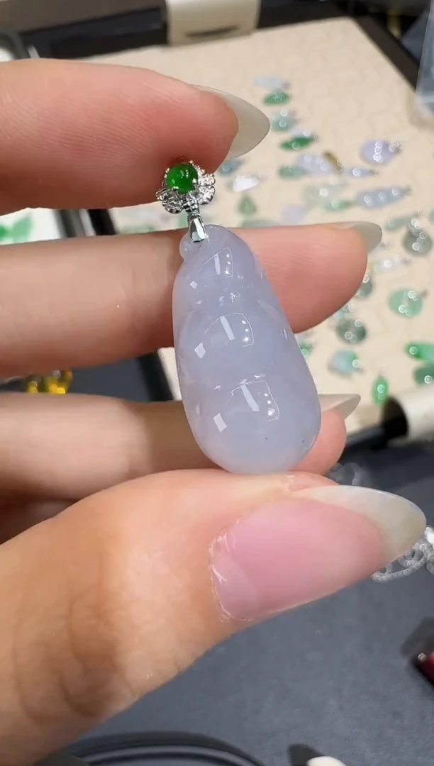 翡翠18K金镶嵌颈饰X0708-1501-391