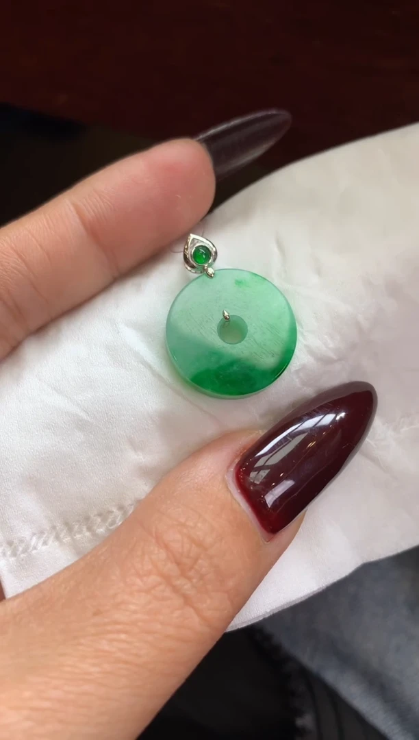 【闪购商品】翡翠颈饰18K金镶嵌翡翠