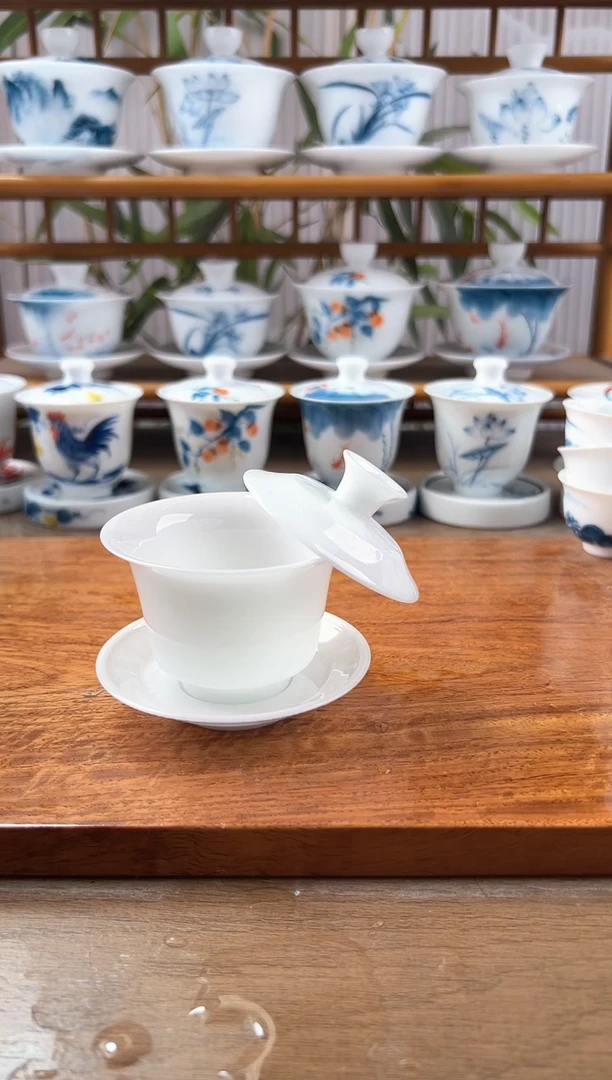 高冰纯白小马蹄100ml三才盖碗