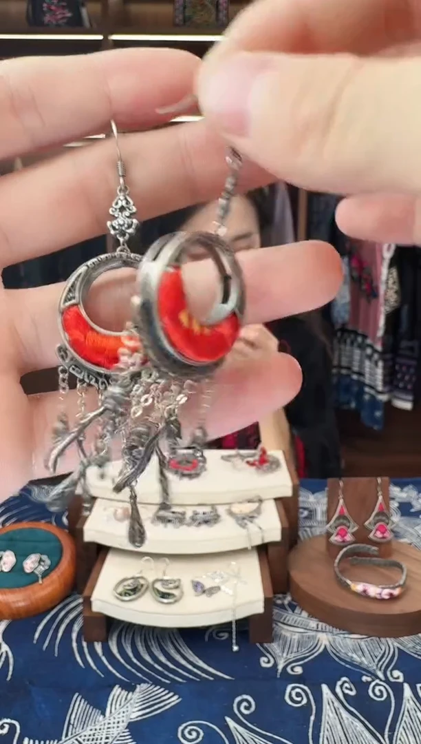 织绣565黔东南苗族刺绣