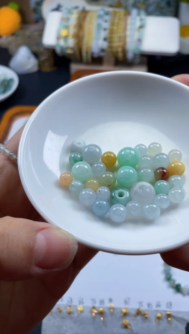 翡翠未镶嵌颈饰天然翡翠63